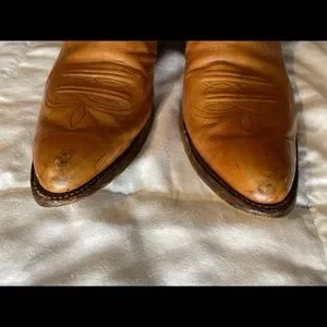 Vintage Justin camel boots - plenty of life even with some worn marks Justin Boots | Shoes | Vintage Justin Camel Boots Plenty Of  main image 4